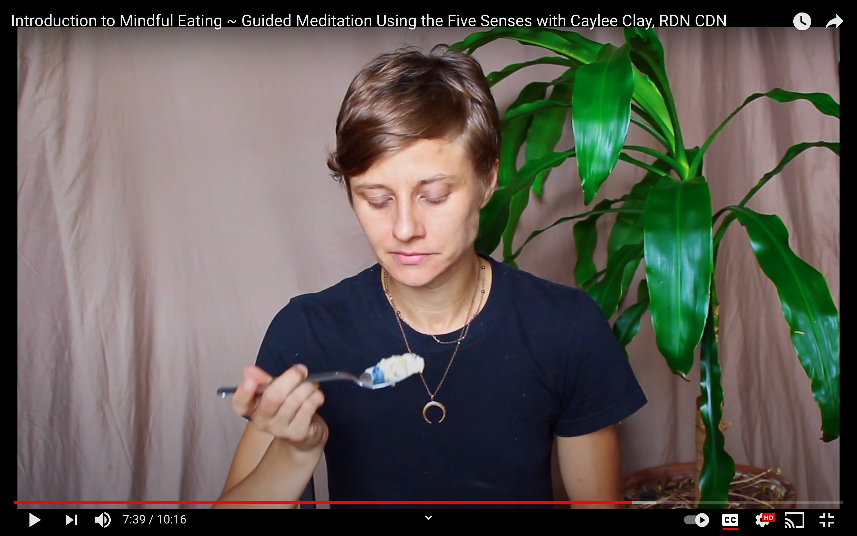 Thumbnail image for 10 Minute Guided Meditation for Eating